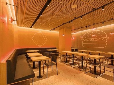 餐饮标准化：首先，你要找一个靠谱的<i style='color:red'>食品酱料生产厂家</i>